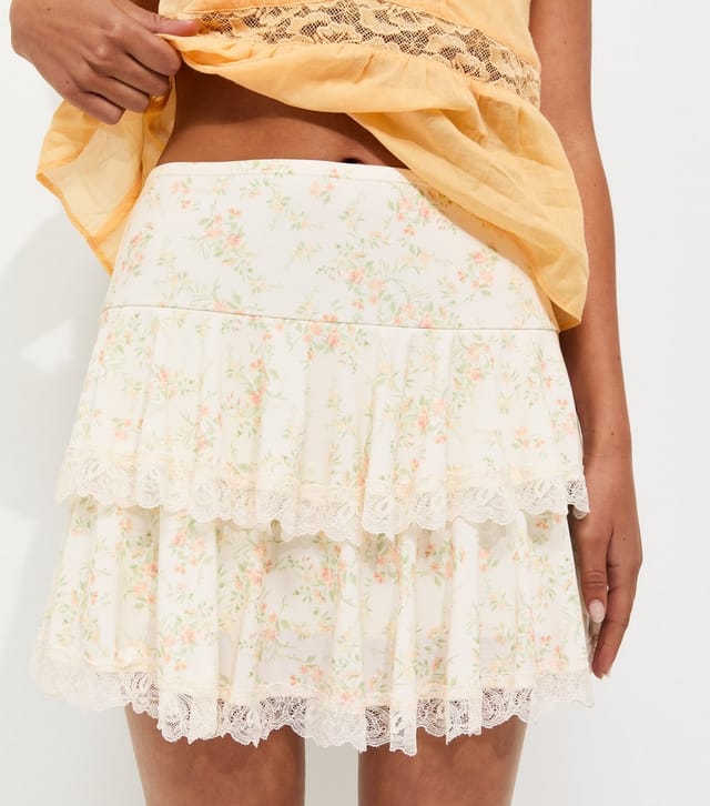 New Look Women's White Ditsy Floral Lace Trim Tiered Mini Skirt New Look - 3