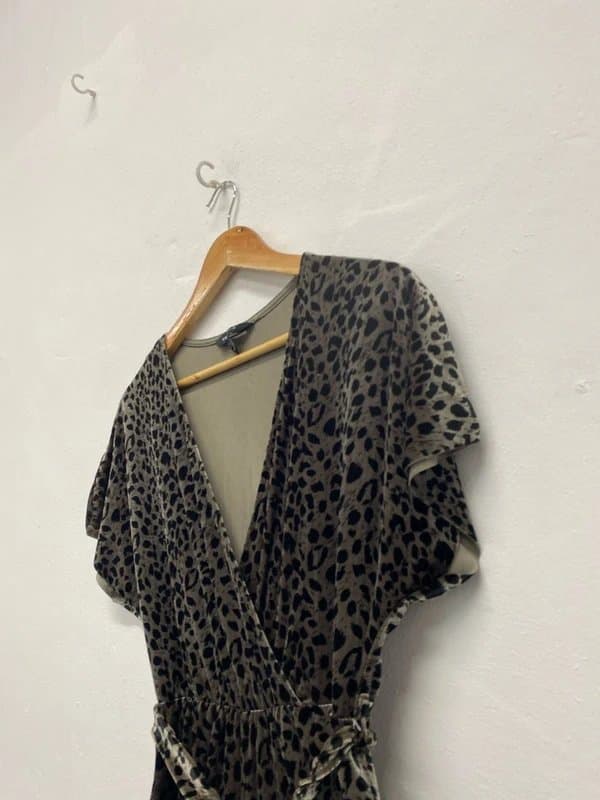 New Look Fabulous New Look leopard cropped wide leg jumpsuit Uk10 FS128