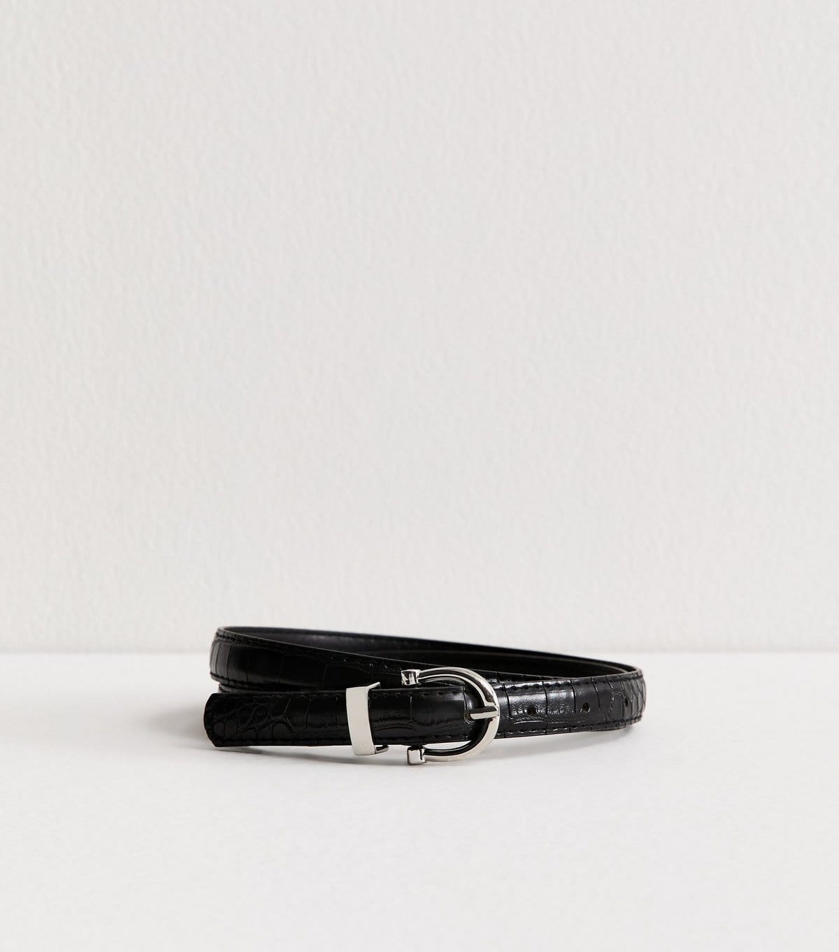 New Look Black Faux Leather Croc Embossed Skinny Belt New Look - 1