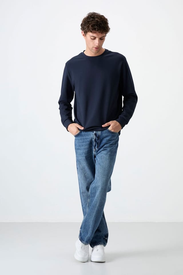 Tommy Life Tommy Life Men's Plain Crew Neck Sweatshirt in Navy - 3