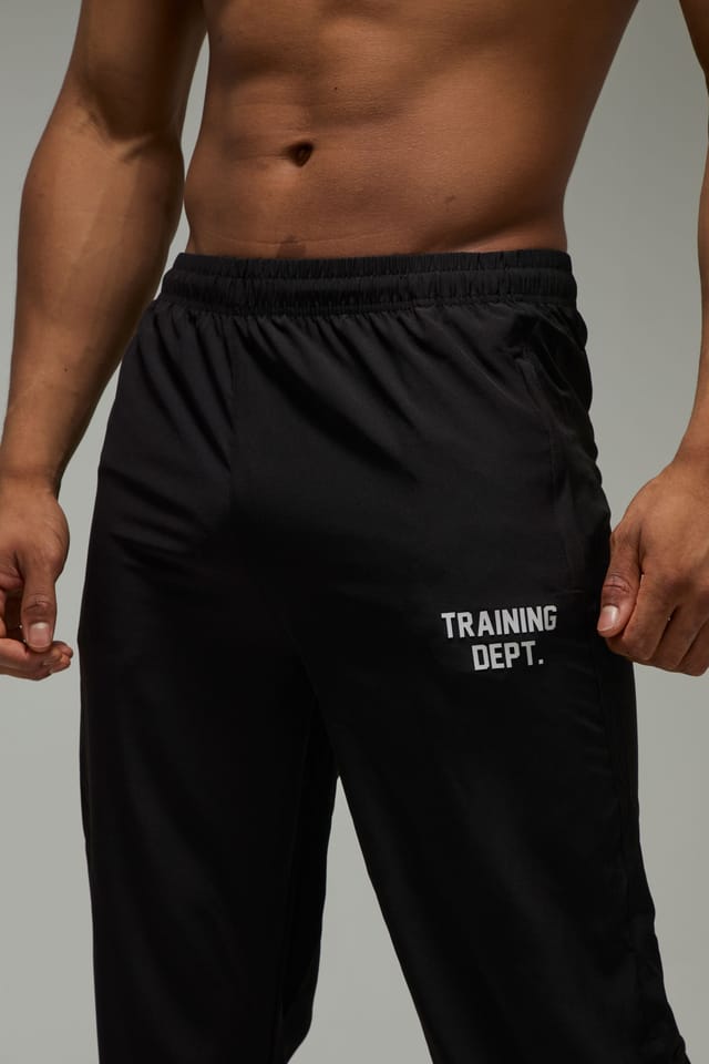 Training Dept. Training Dept. Men's Training Dept Oversized Stretch Woven Jogger in Black - 3