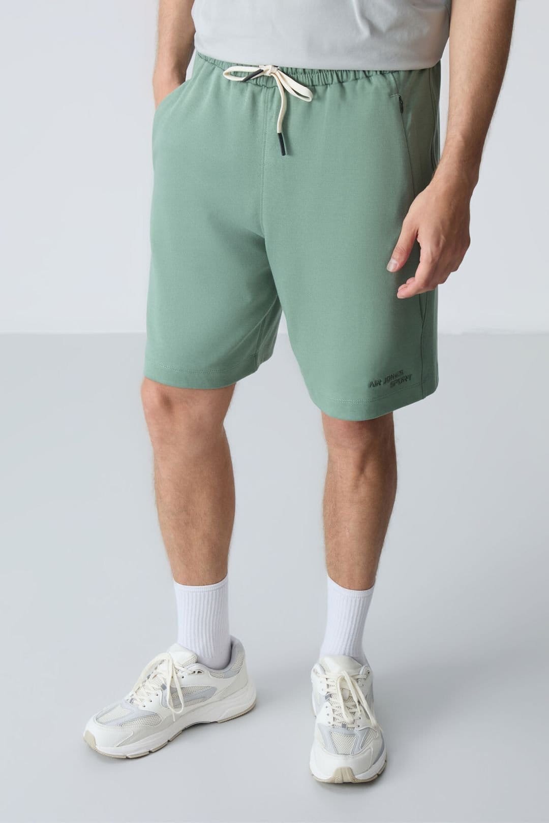 Tommy Life Tommy Life Men's Regular Fit Jersey Shorts in Green - 4