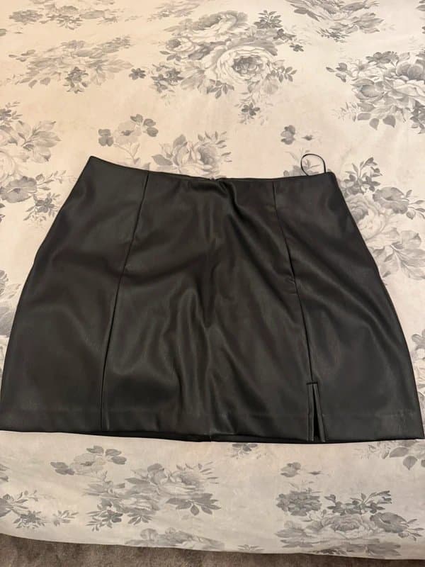 New Look Faux leather skirt