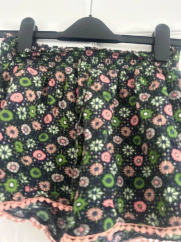 Topshop Topshop patterned shorts size 12