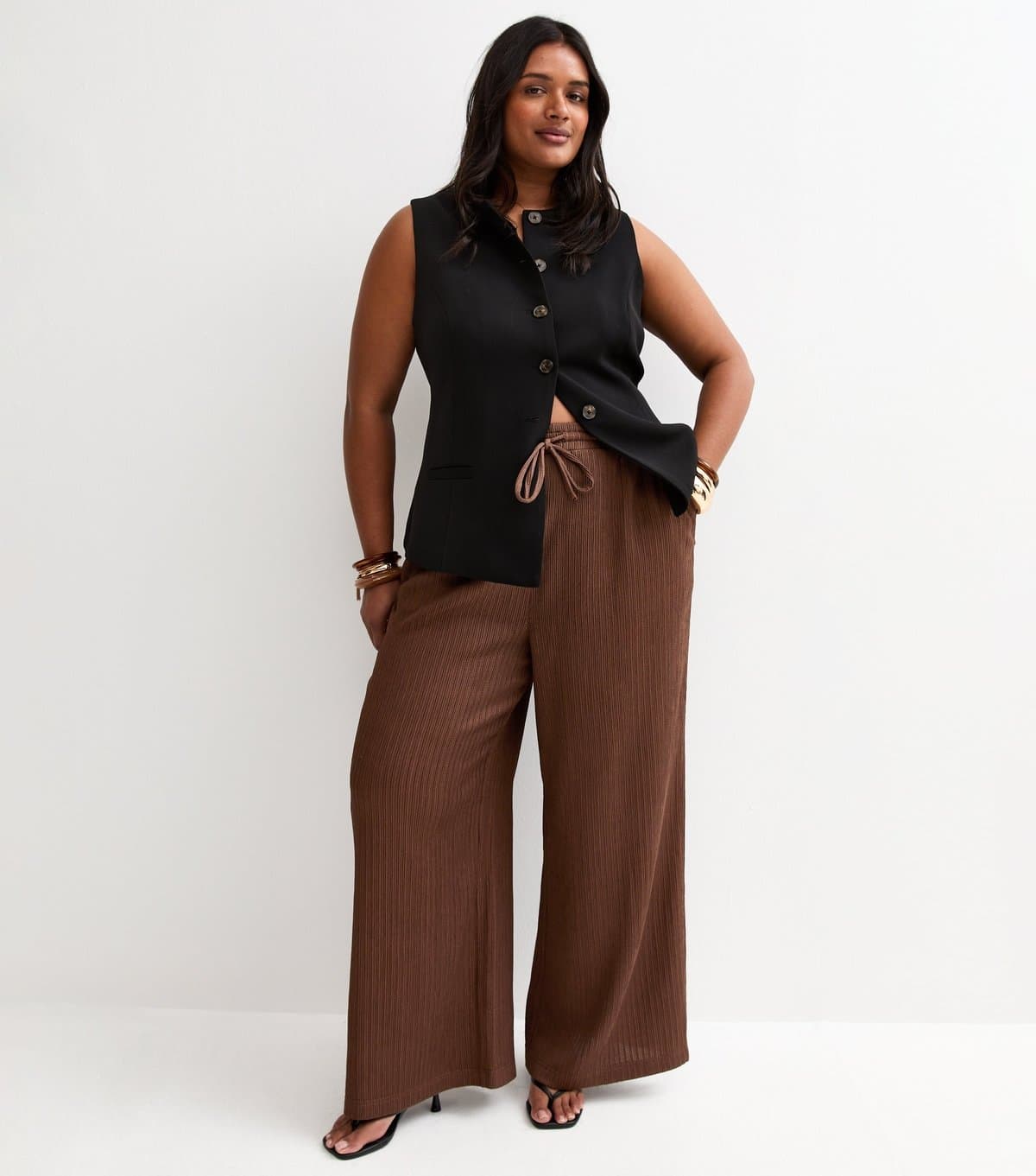 New Look Women's Plus Size Brown Crinkled Jersey Wide Leg Trousers Curves New Look