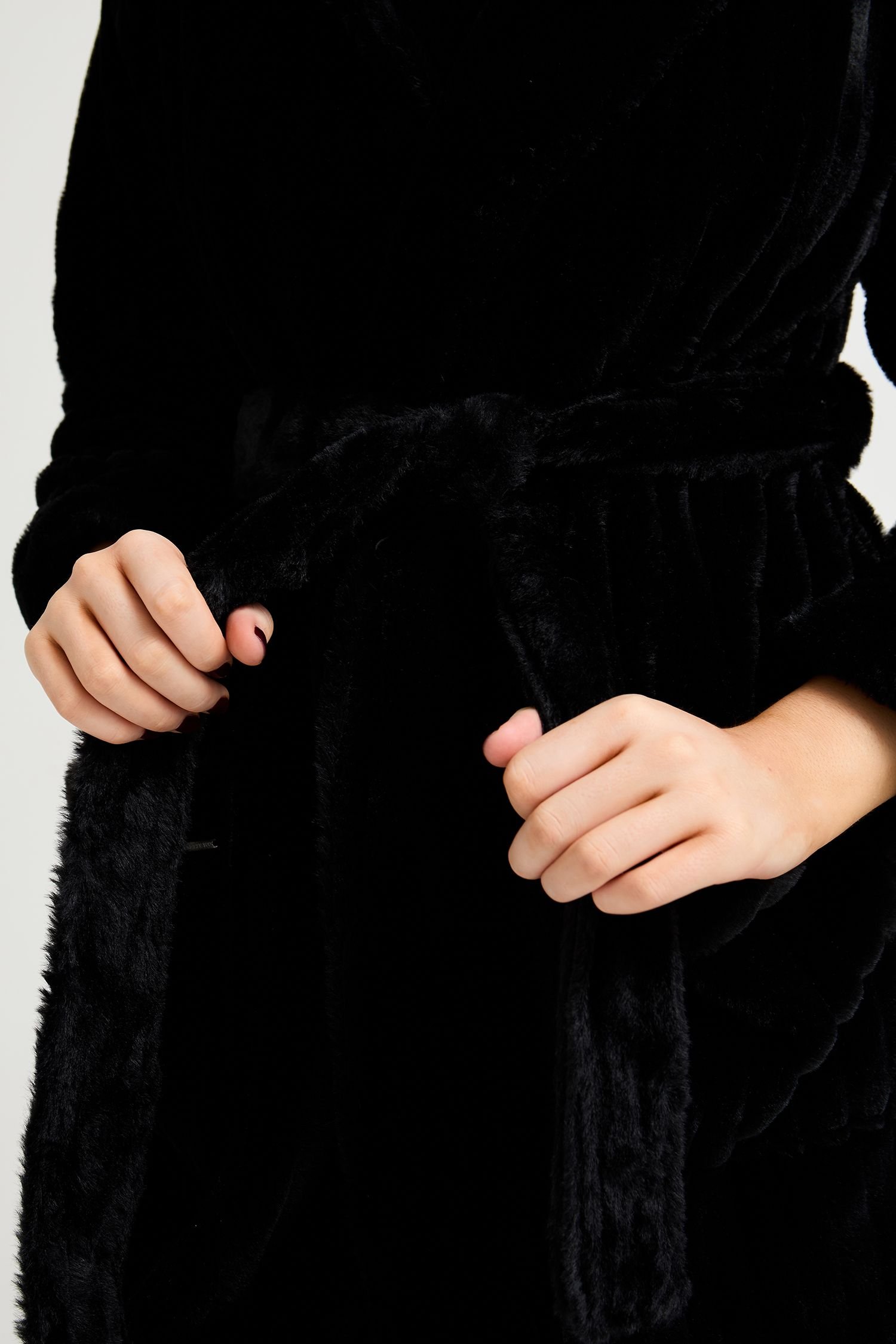 Pretty You London Pretty You London Women's Cloud Robe in Black - 2