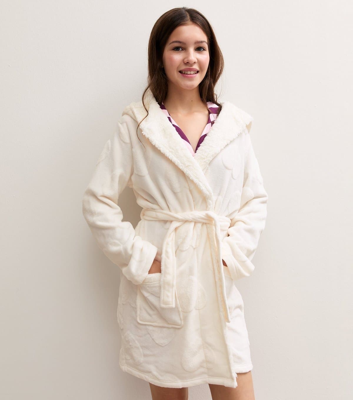 New Look Girls' White Heart Print Fleece Lined Robe New Look