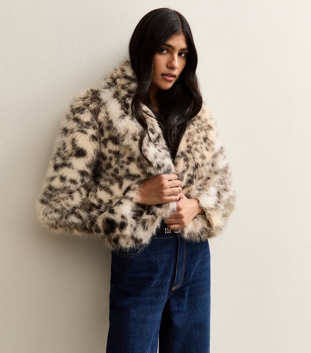 New Look Women's Brown Animal Print Faux Fur Cropped Jacket New Look - 2