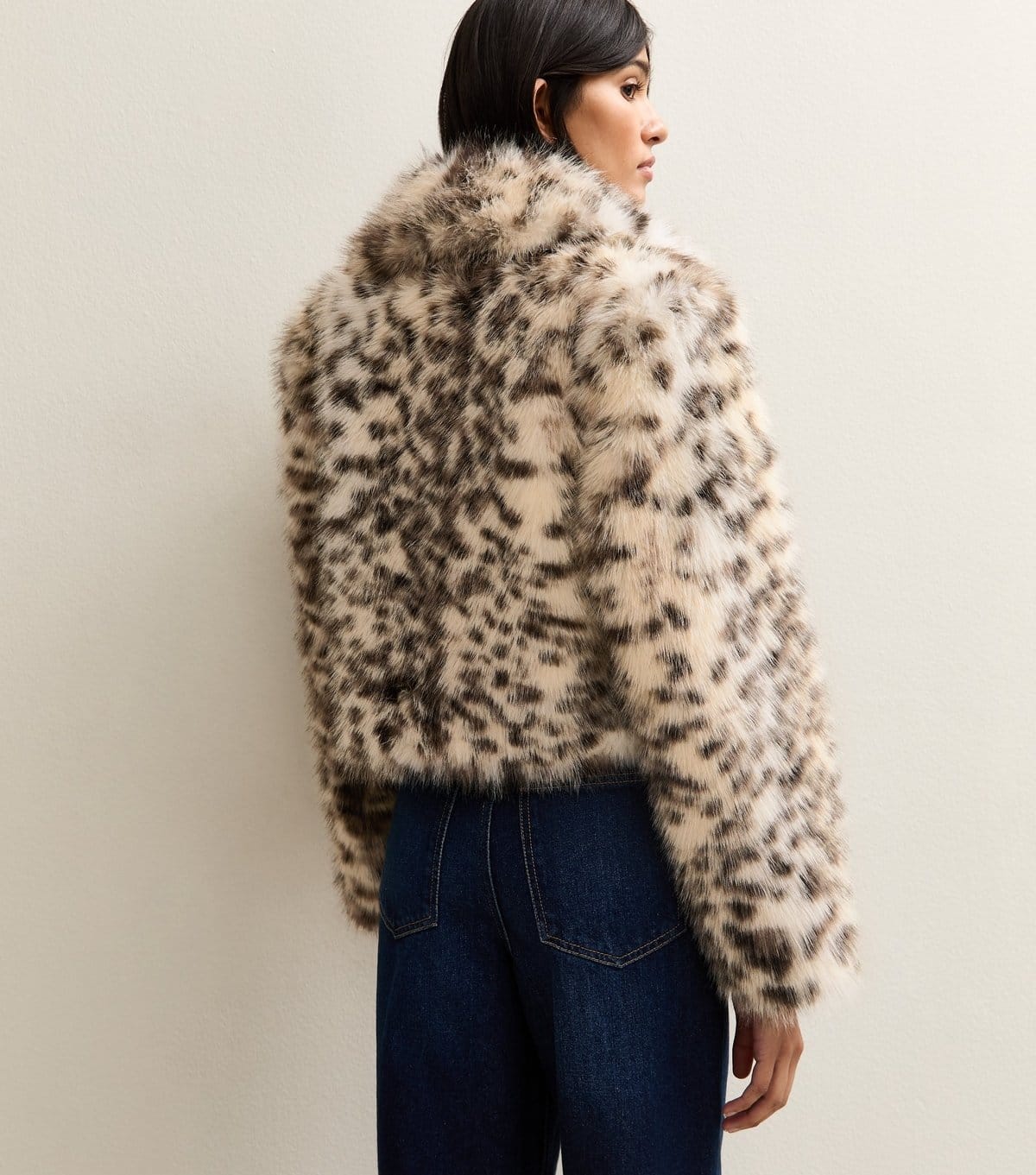 New Look Women's Brown Animal Print Faux Fur Cropped Jacket New Look - 4