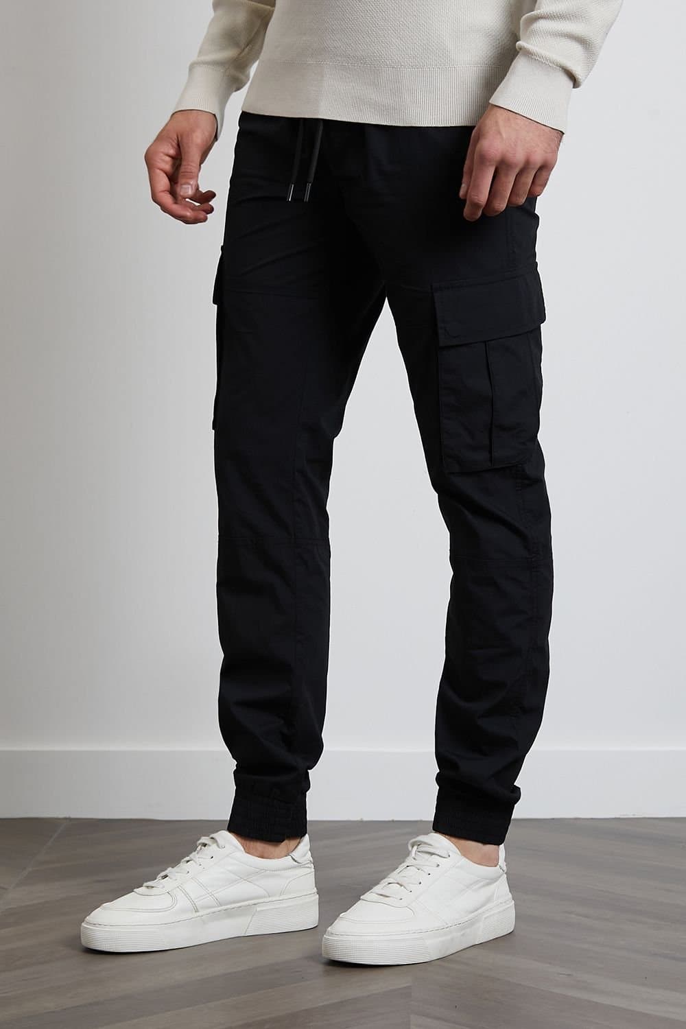 Threadbare Threadbare Men's 'Prince' Cotton Cuffed Cargo Trousers in Black