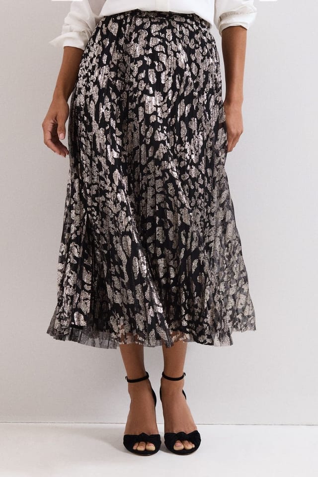 Phase Eight Phase Eight Women's Edie Pleated Skirt in Black - 3