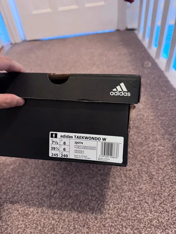 adidas Adidas Taekwondo Trainers - White - UK 6