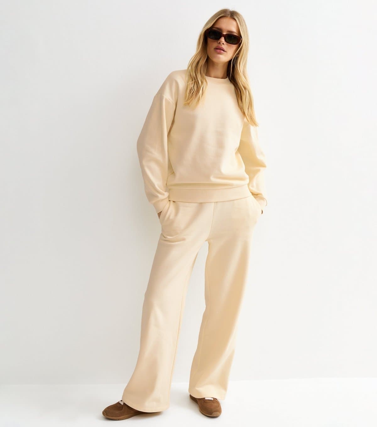 New Look Women's Cream Wide Leg Relaxed Fit Joggers New Look