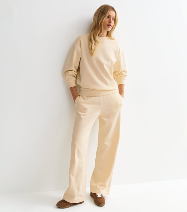 New Look Women's Cream Wide Leg Relaxed Fit Joggers New Look - 2