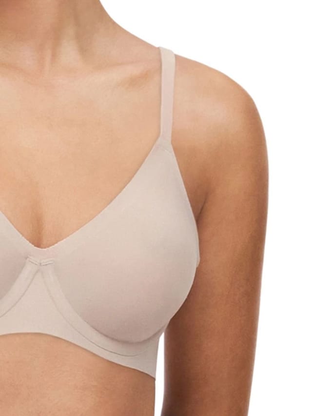 Chantelle Chantelle Women's SoftStretch Plunge Bra in Nude - 3