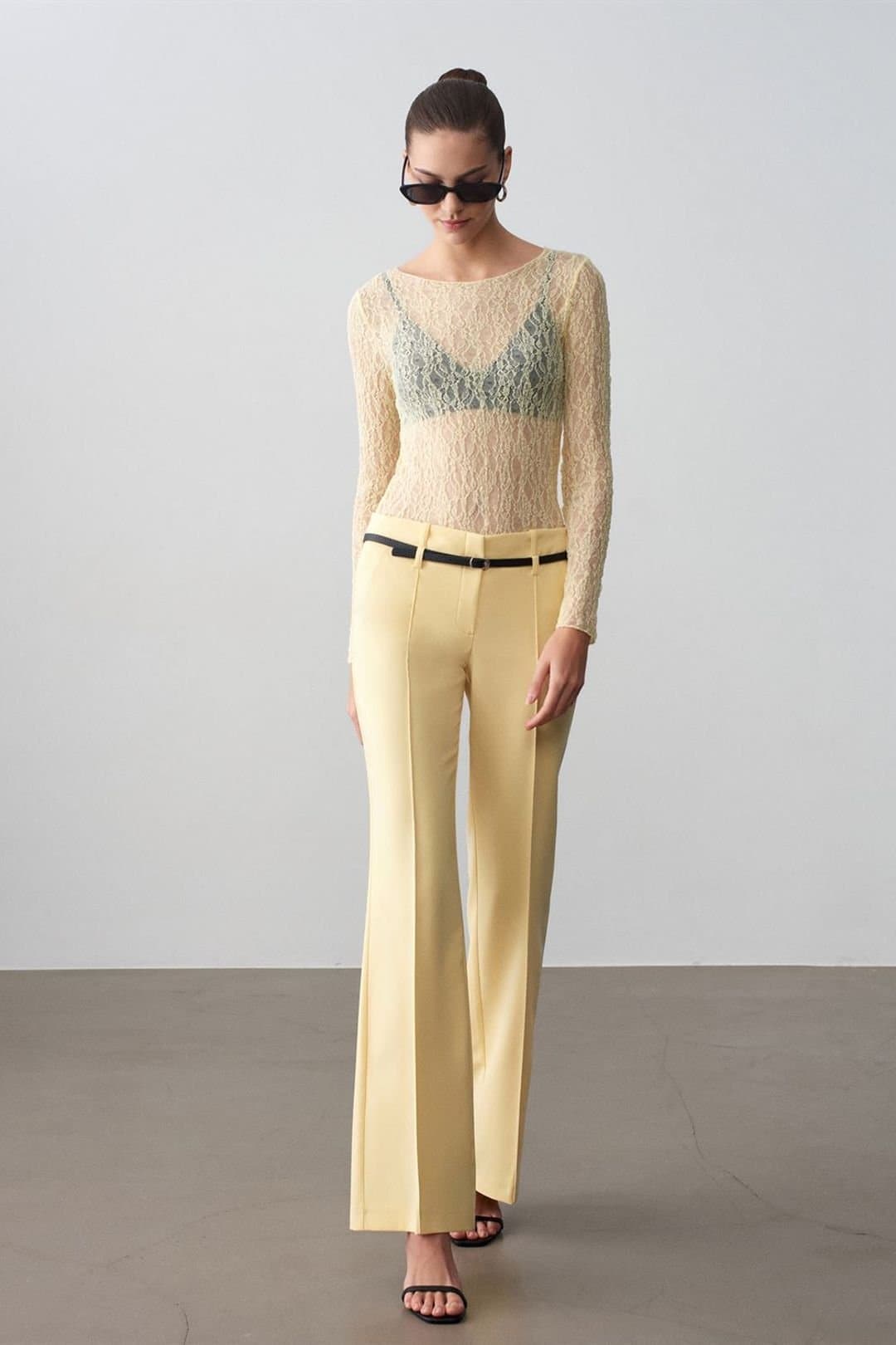 Dilvin Dilvin Women's Belted Straight-Leg Crepe Trousers in Lemon