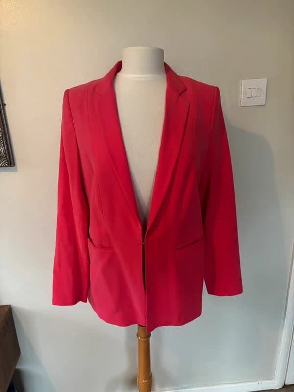 Mint Velvet Mint Velvet fuchsia pink jacket blazer - size 12