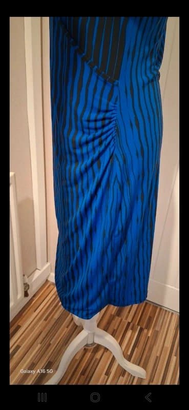 Havren 💥 BNWT 💥 Size 14 💥 Havren 💥 Blue/ Black Striped 💥 Midi Dress 💥