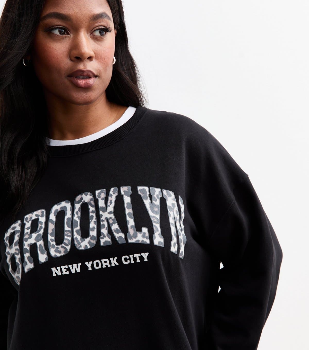New Look Women's Plus Size Black Brooklyn Print Jersey Sweatshirt Curves New Look