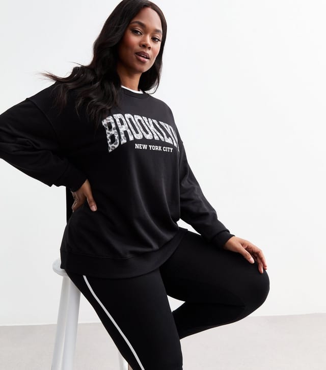 New Look Women's Plus Size Black Brooklyn Print Jersey Sweatshirt Curves New Look - 2
