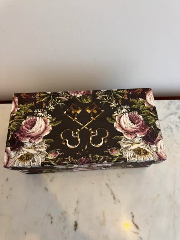 Dolce & Gabbana Dolce & Gabbana roses and keys velvet embroidered flats in size 3 UK