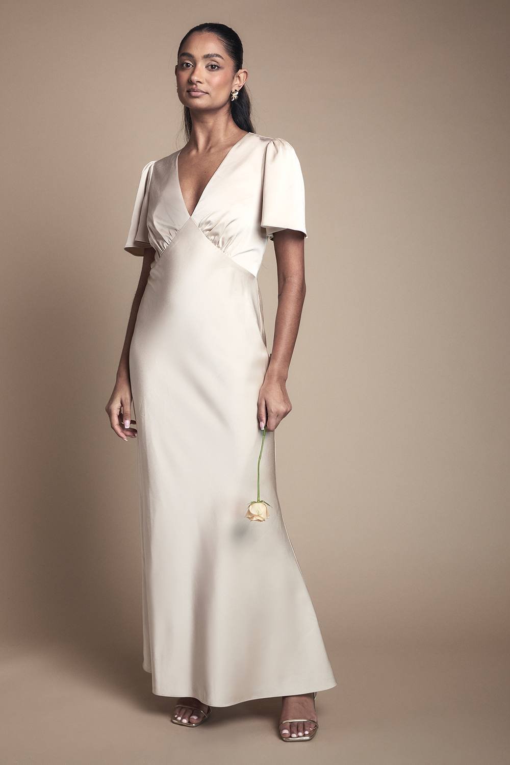 Oasis Oasis Women's Deep V Fluted Sleeve Maxi Bridesmaid Dress in Champagne - 2