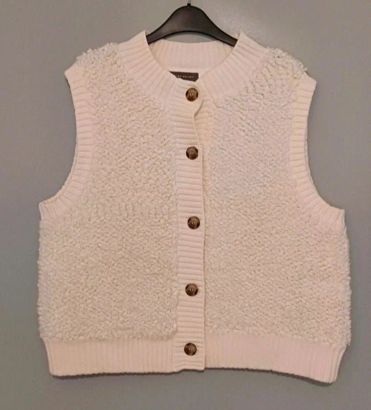 Mint Velvet Mint Velvet Cream Boucle Sleeveless Wool Blend Jacket RRP £99 - size XL (16/18)