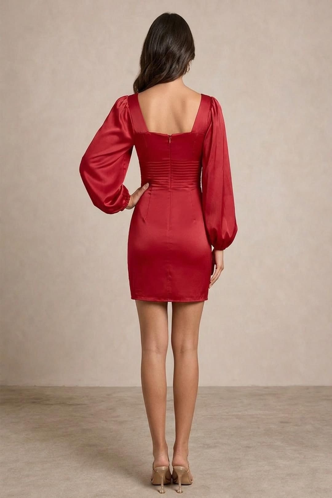chi chi london Chi Chi London Women's Balloon Sleeve Plunge Bodycon Dress in Red - 4