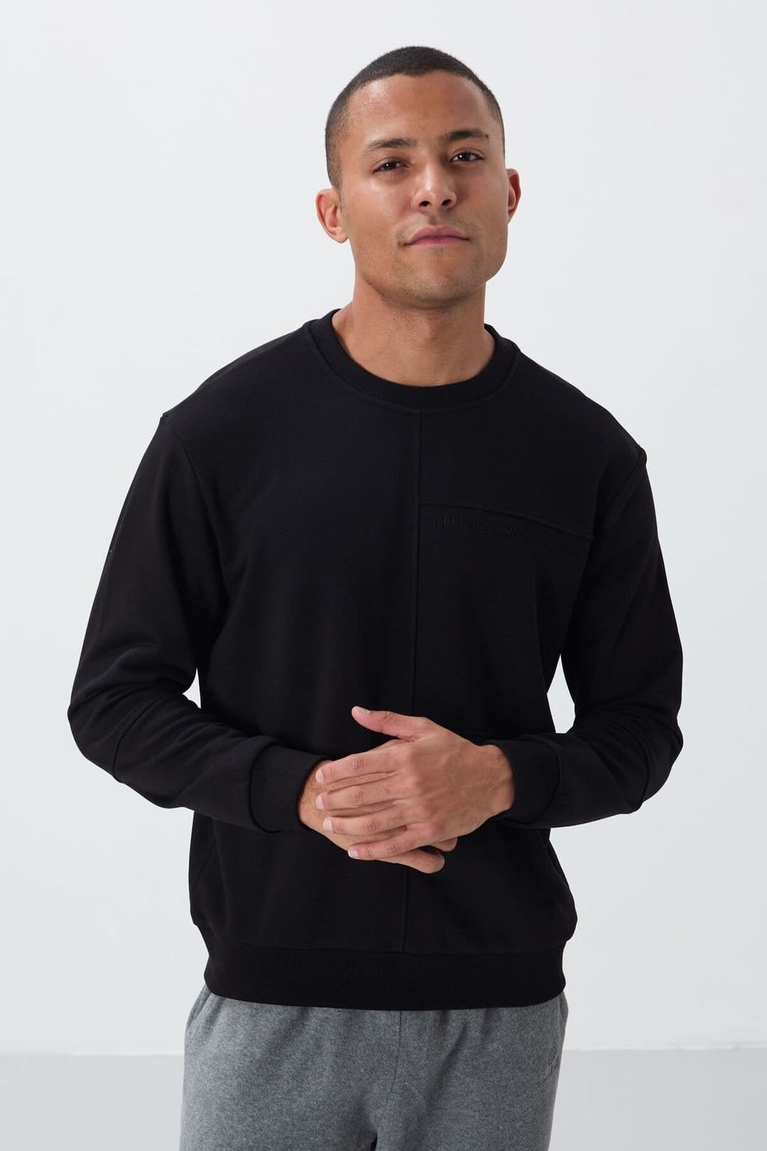 Tommy Life Tommy Life Men's Solid Crew Neck Sweatshirt in Black - 4