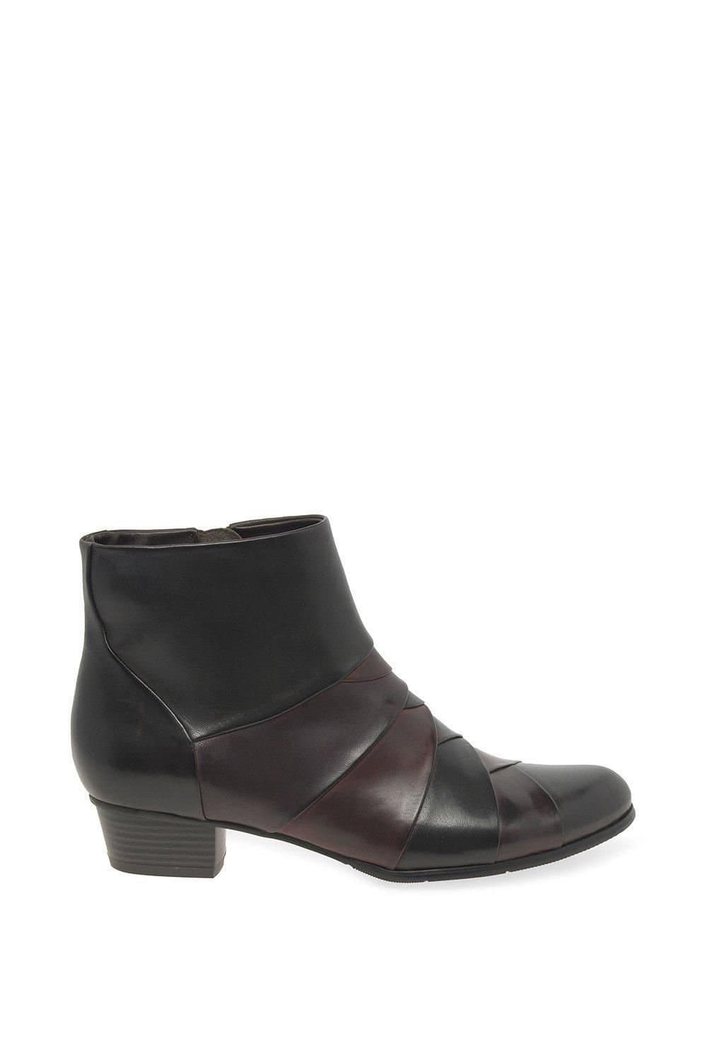 Regarde le Ciel Regarde Le Ciel Women's 'Stefany 172' Ankle Boots in Brown
