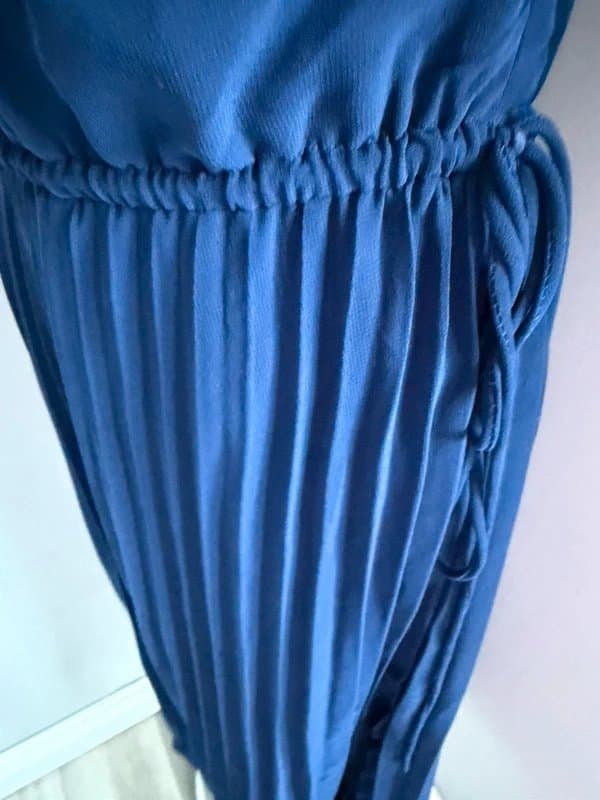 ASOS ASOS Design navy blue chiffon pleated midi dress size 14 (ref v59) prom wedding cruise