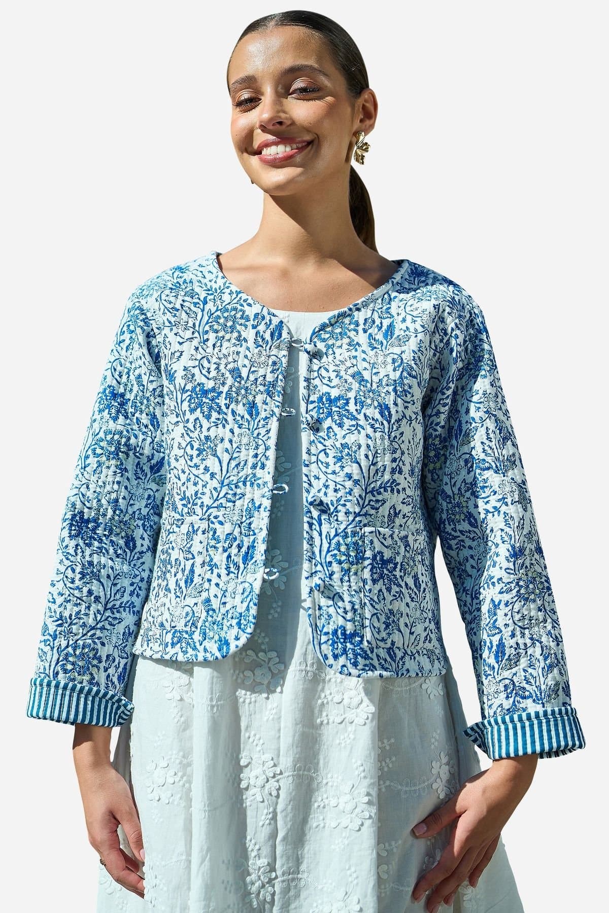Yumi Yumi Women's Indian Print Reversible Cotton Quilted in Light Blue