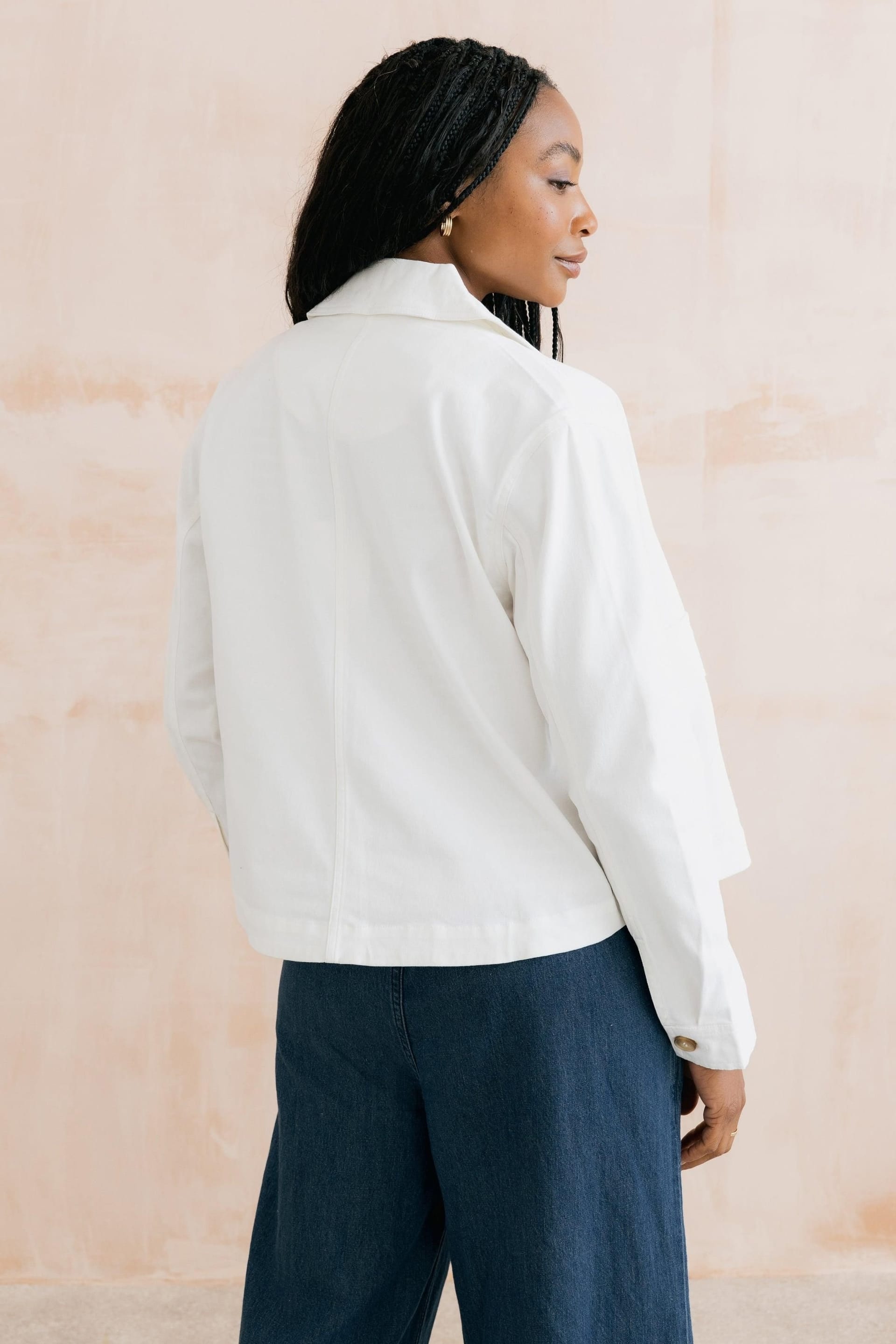 Lily & Me Lily & Me Women's Effie Stretch Cotton Twill Jacket in White - 4