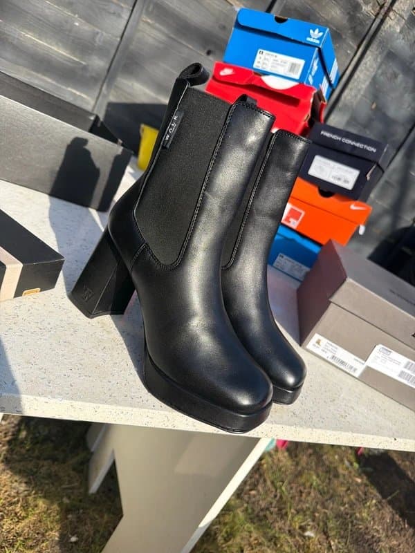 walk london Chelsea boot