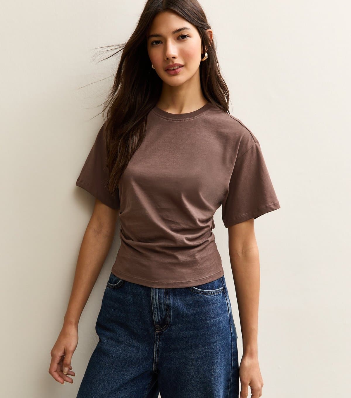 New Look Women's Dark Brown Ruched Waist Crew Neck T-Shirt New Look