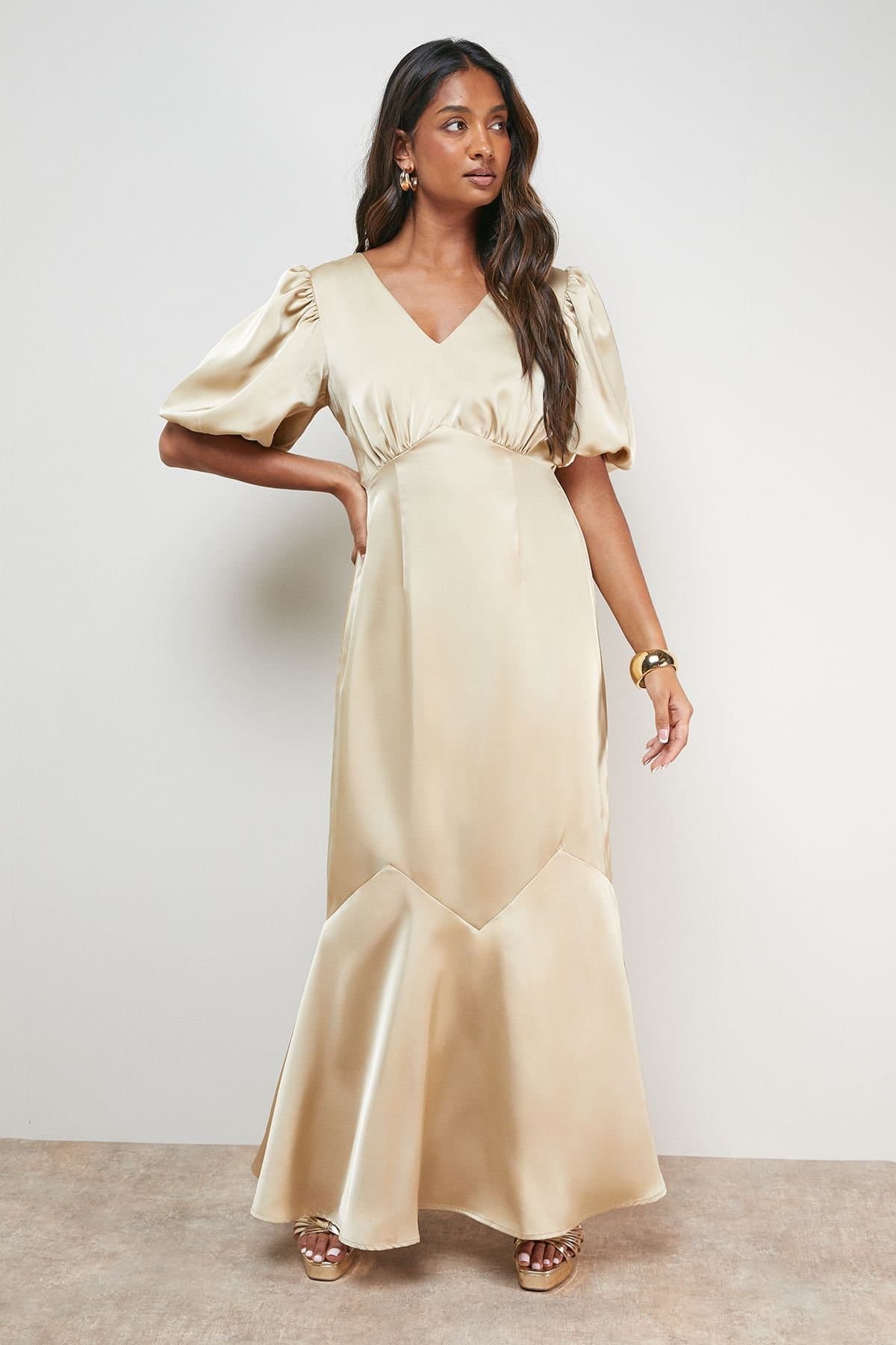 Oasis Oasis Women's Satin Puff Sleeve V Neck Fishtail Maxi Dress in Champagne