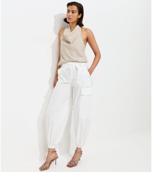 New Look Women's Off White Cotton Tapered Cargo Trousers New Look - 2