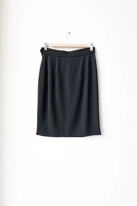 Moschino Moschino wool pancil skirt (rrp £280)