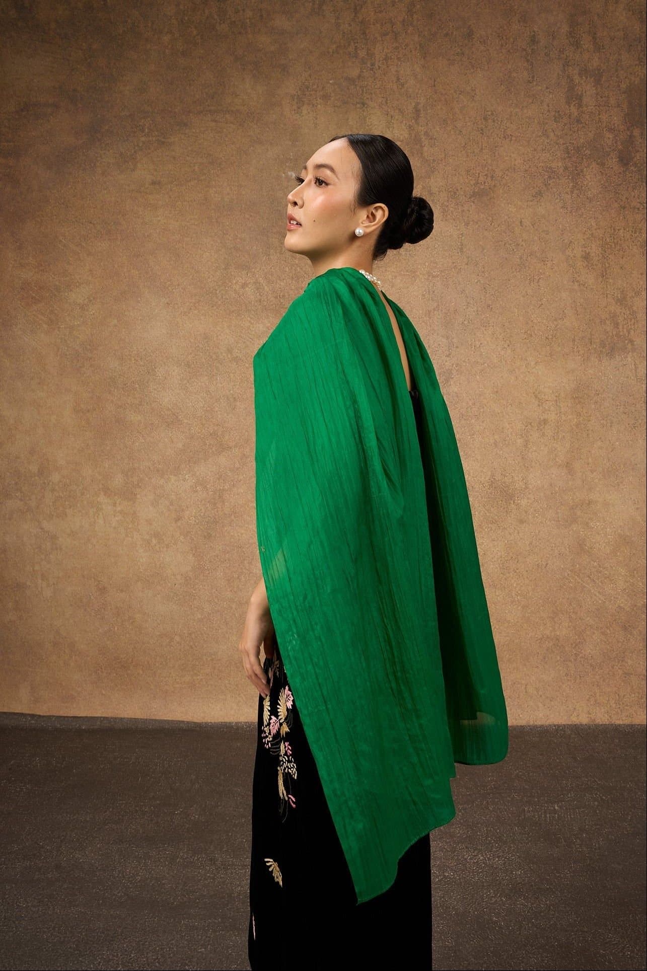 Silk and Bears Silk and Bears Emerald Green Silk Scarf - Wedding Silk Shawl