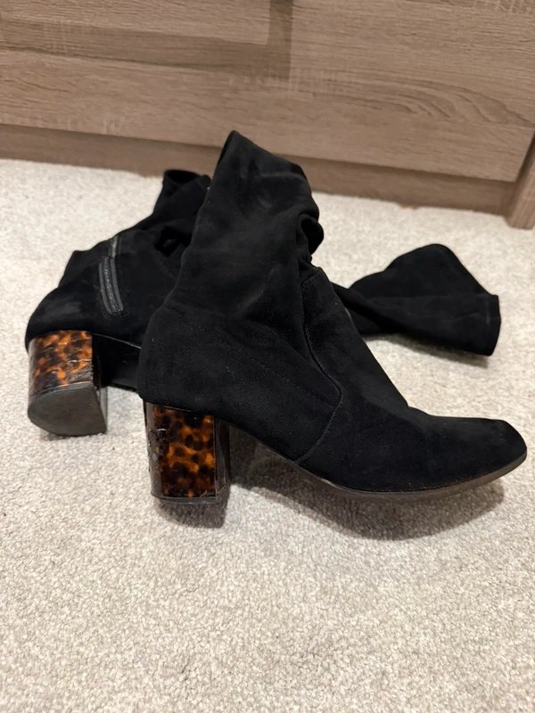 Very Over knee black boots size 5 - 1
