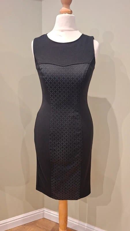 New Look New Look Black Fitted Straight Sleeveless Shift Dress UK Size 6