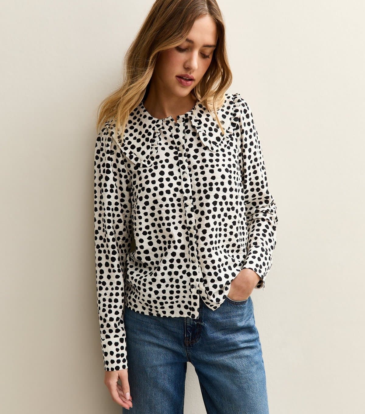 New Look Women's White Spotty Frill Collar Shirt New Look