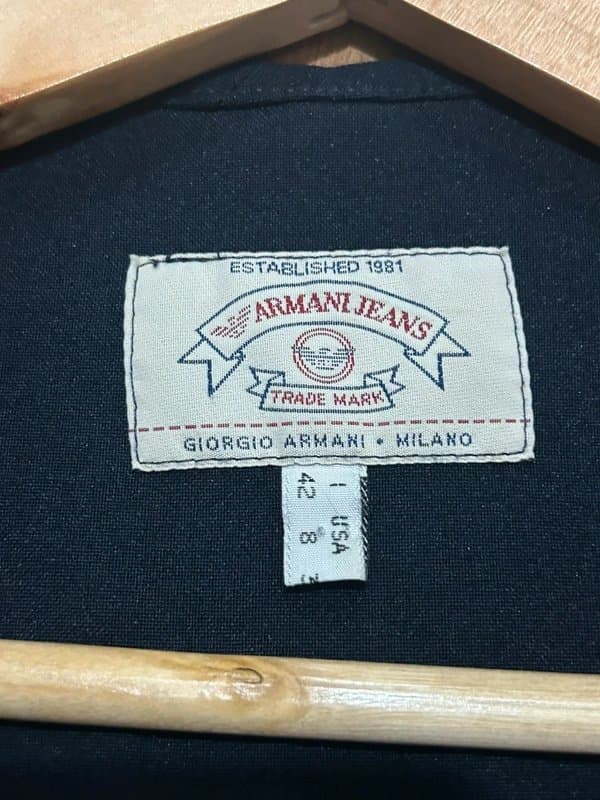 Armani Jeans Vintage Armani cropped 100% polyester jacket navy blue women’s C11