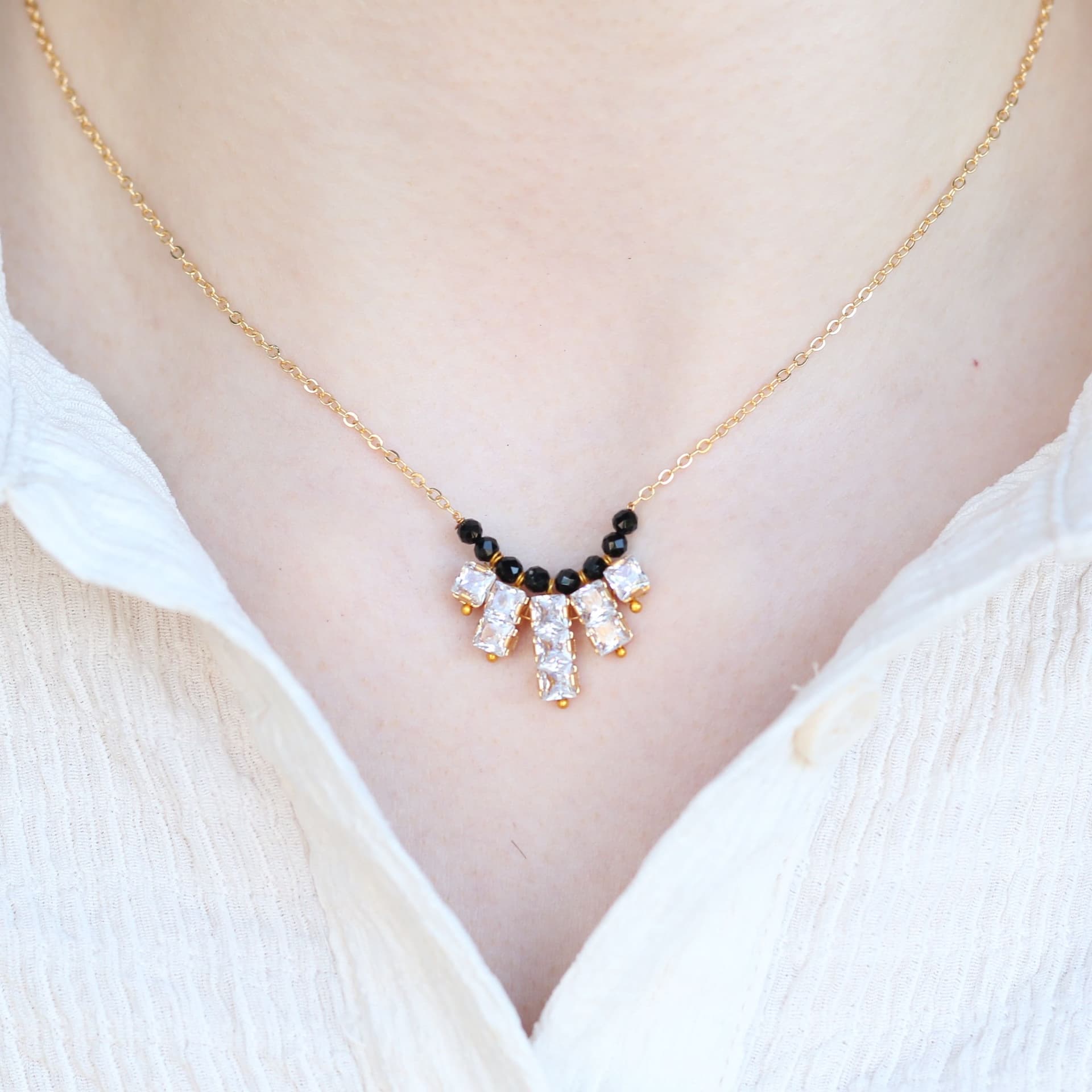 The Colourful Aura The Colourful Aura Gold Mangalsutra Necklace