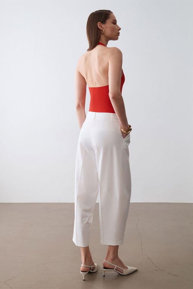 Dilvin Dilvin Women's High-Waist Wide-Leg Crepe Trousers in White - 2