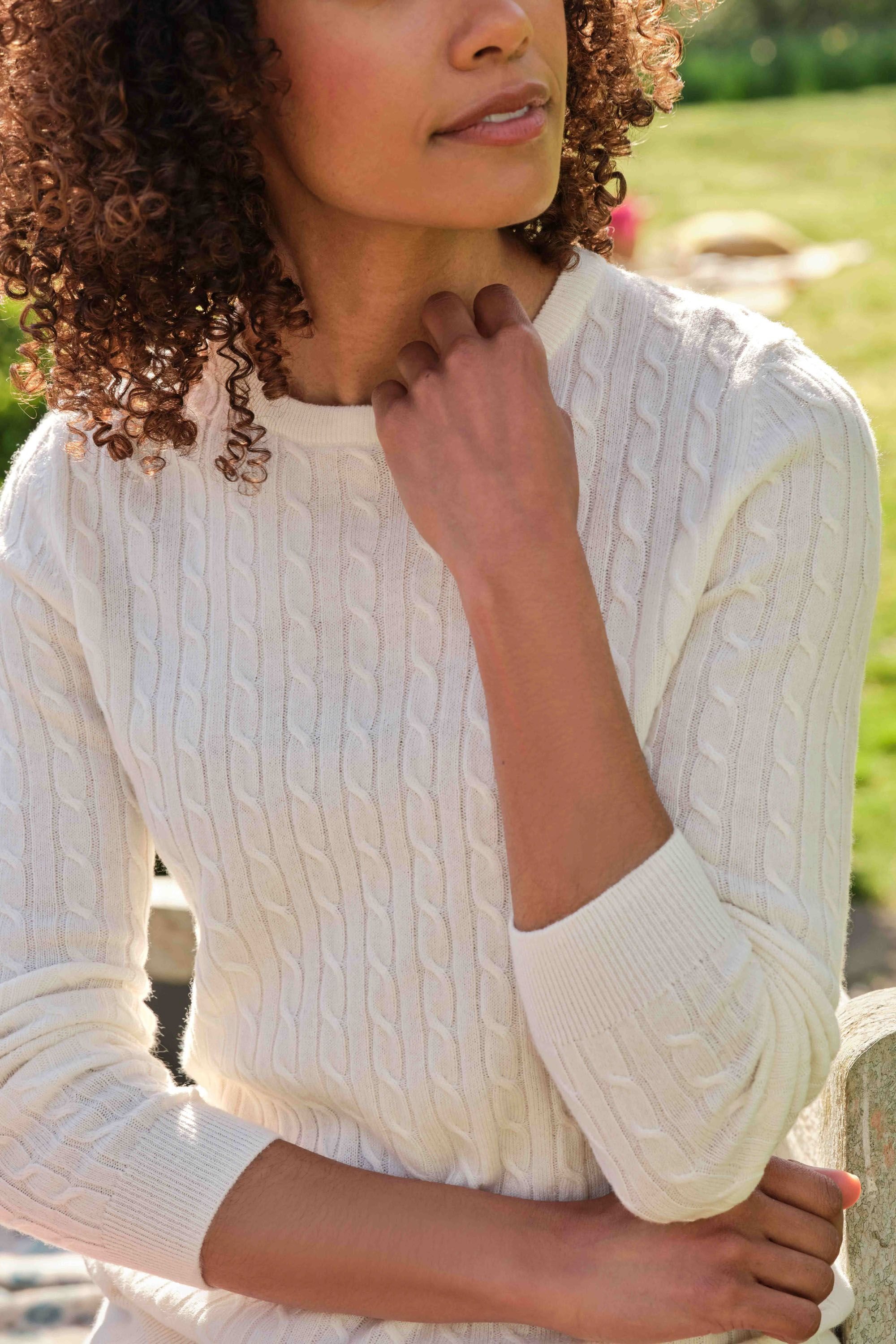 WoolOvers WoolOvers Women's Cashmere Merino Cable Crew Neck Jumper in Cream - 3