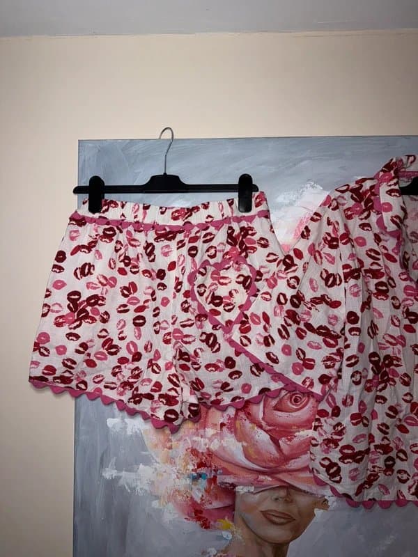 Never Fully Dressed Beautiful Never Fully Dressed pyjama set featuring a playful lips print in pink and red 💋