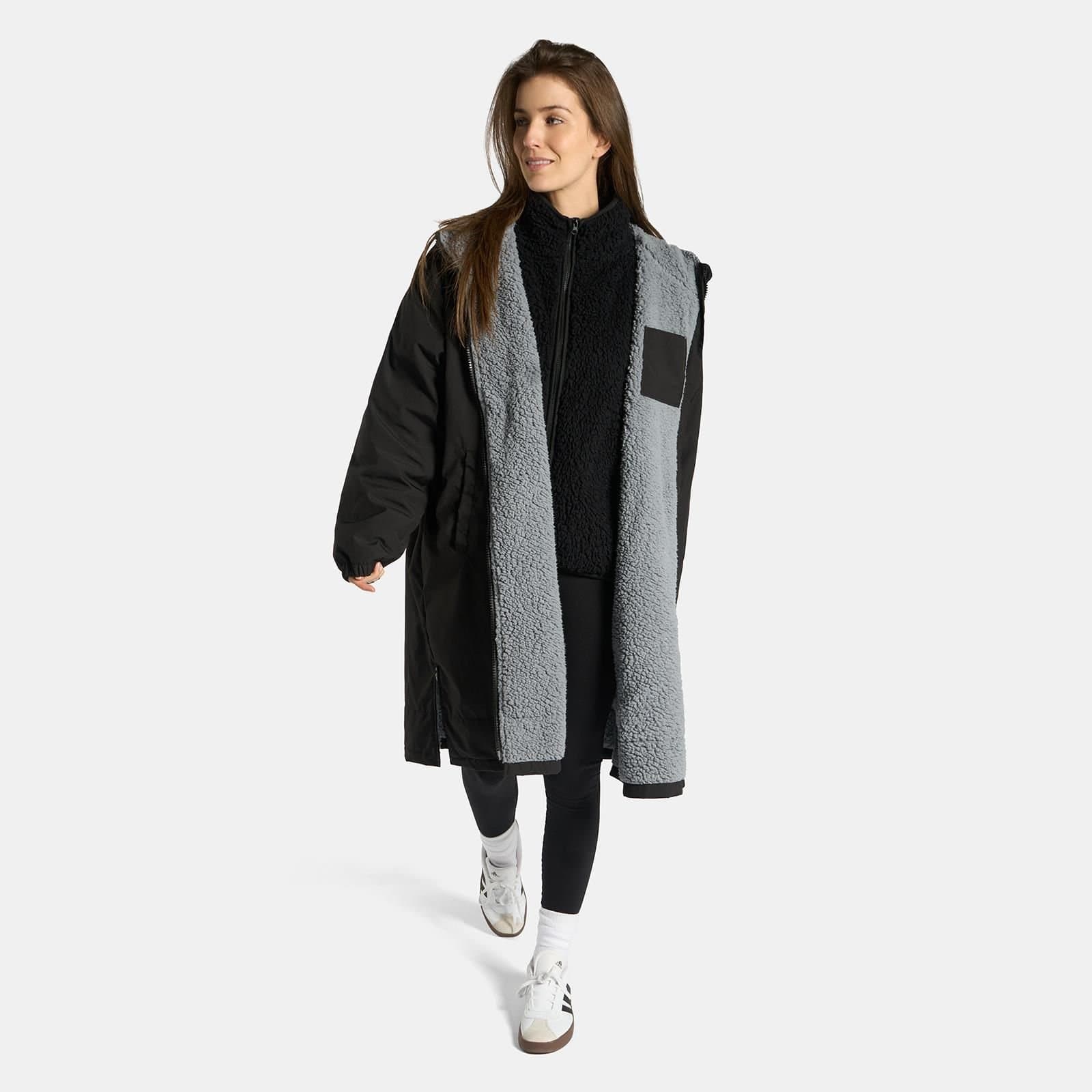 OHS OHS Women's 2 Piece Plain Changing Robe & Full-Zip Teddy Fleece Co-Ord Set in Black