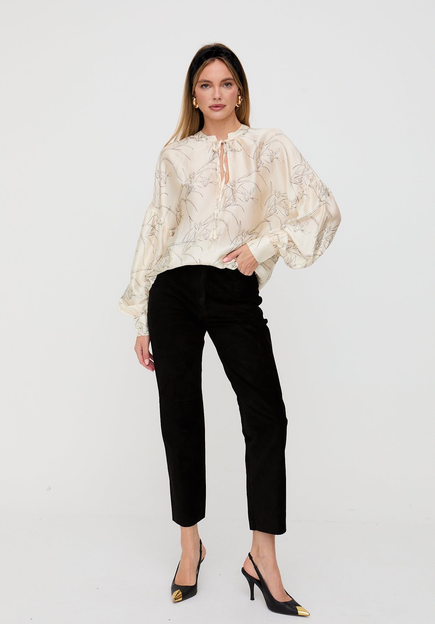 Lily and Lionel Lily and Lionel Women's Rosetti Billowy Sleeves Hand Drawn Floral Print Blouse In Cream in Ecru - 4