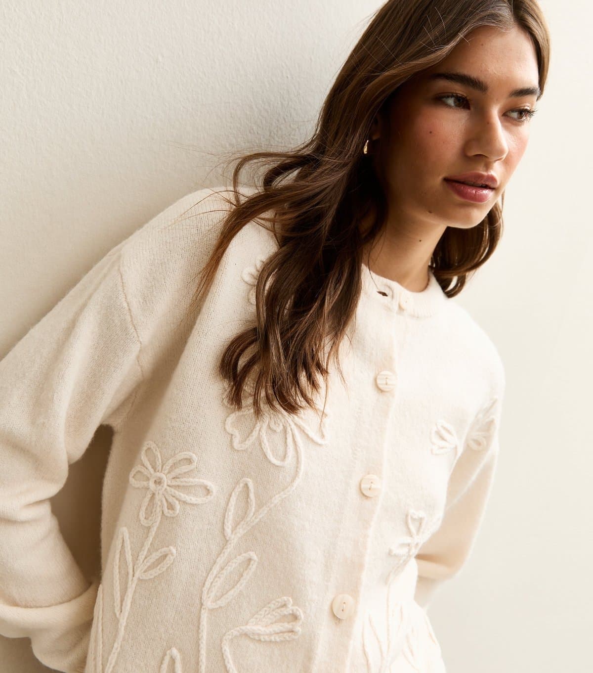 New Look Women's Cream 3D Floral Knitted Cardigan New Look